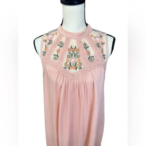 Altar’d State Embroidered Dress Size Medium - Picture 3 of 8